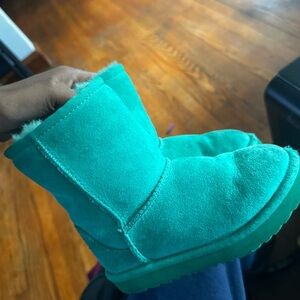 Ugg boots wore maybe 5 times